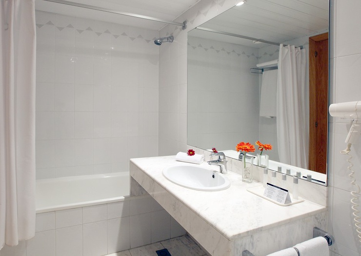Triple Hôtel Ciutat de Granollers Triple Hôtel Ciutat de Granollers