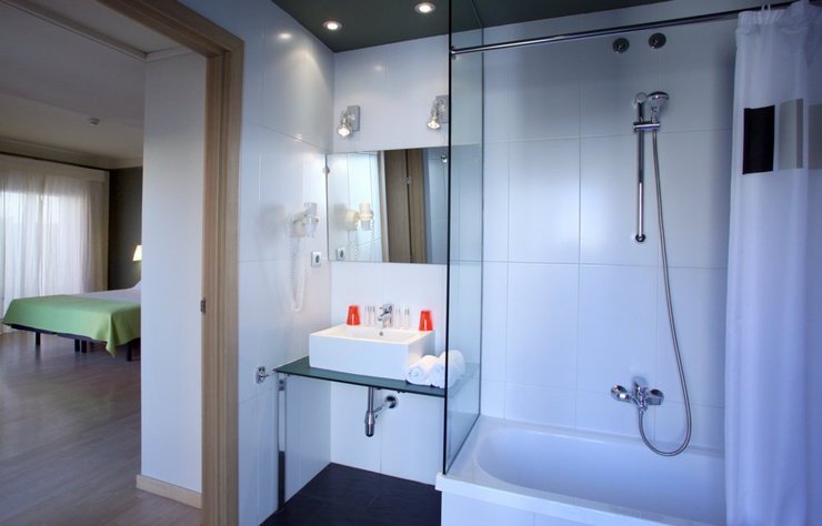 Chambre triple Hôtel Ciutat Barcelona Barcelone Chambre triple Hôtel Ciutat Barcelona Barcelone
