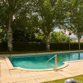 PISCINES Hôtel Ciutat de Granollers Granollers PISCINES Hôtel Ciutat de Granollers Granollers