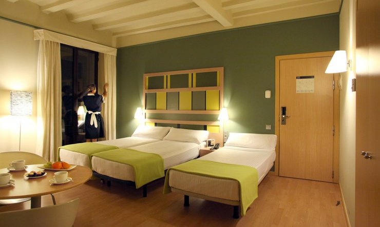 Chambre triple Hôtel Ciutat Barcelona Barcelone Chambre triple Hôtel Ciutat Barcelona Barcelone